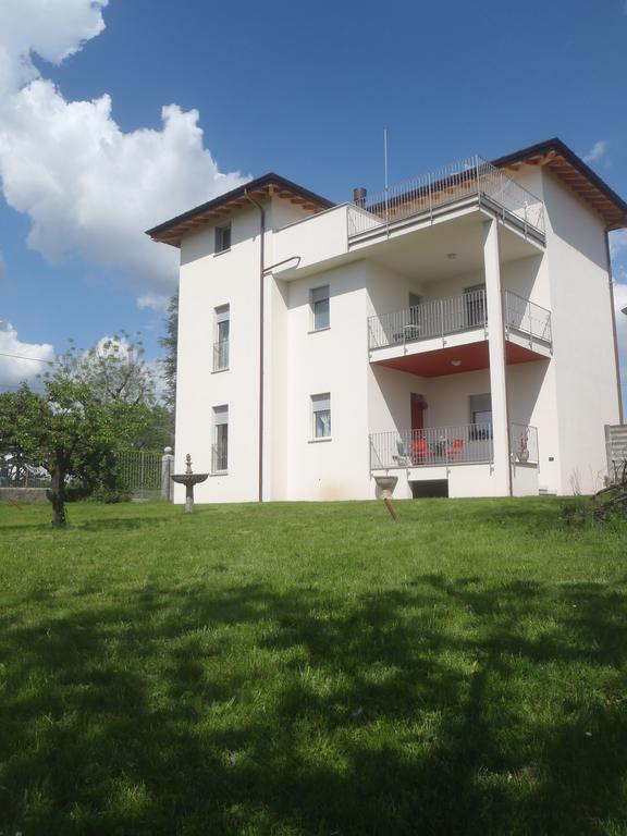 Villa Emilia Castronno Extérieur photo